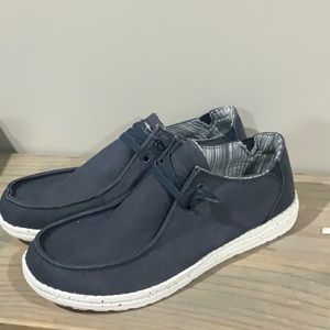 NWOT! Men’s Skechers Slip-on Shoes Blue Size 9.5